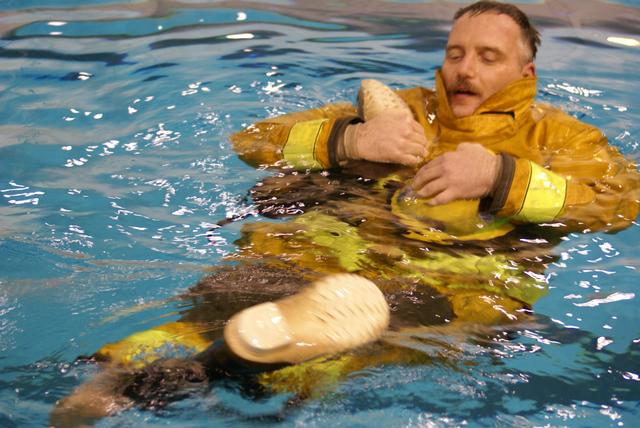 Lifeguard Systems &quot;Drown Proofing Firefighter Turn Out Gear&quot; 1/6/2012 Captain Jim Stinson